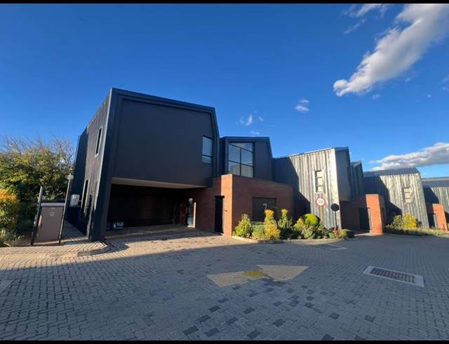 3 BEDROOM PROPERTY TO RENT IN BROADACRES